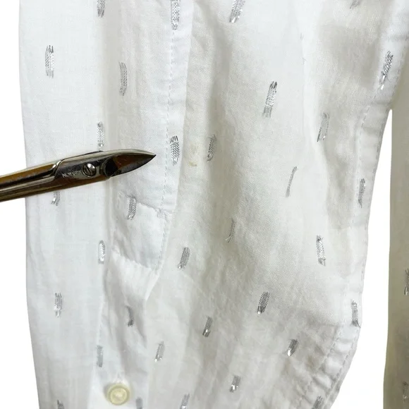 Gap Fitted Boyfriend White Button Down Silver Metallic Clip Dot Shirt Size M - Picture 11 of 14